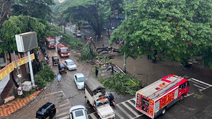 Pune Heavy Rainfall Alert Today in Marathi, pune rain latest photos by indian express