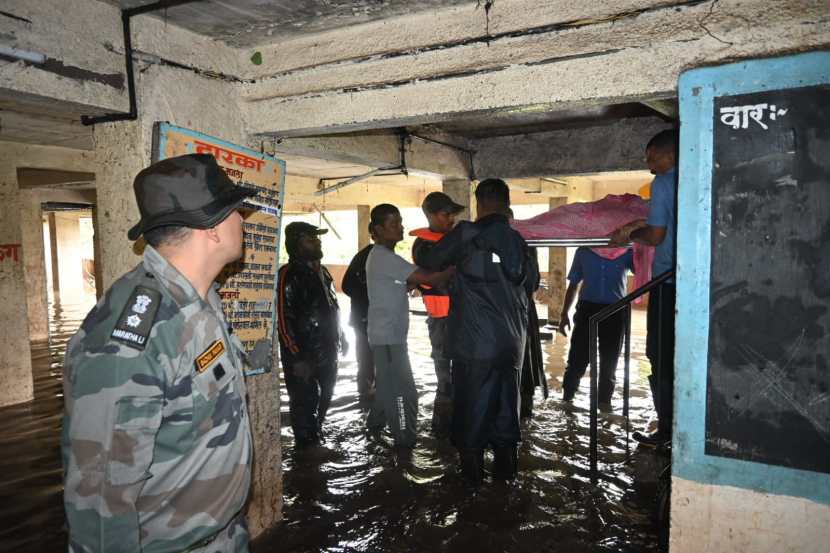 Pune Heavy Rainfall Tapovan Warje Pune Rescue Operation in Marathi