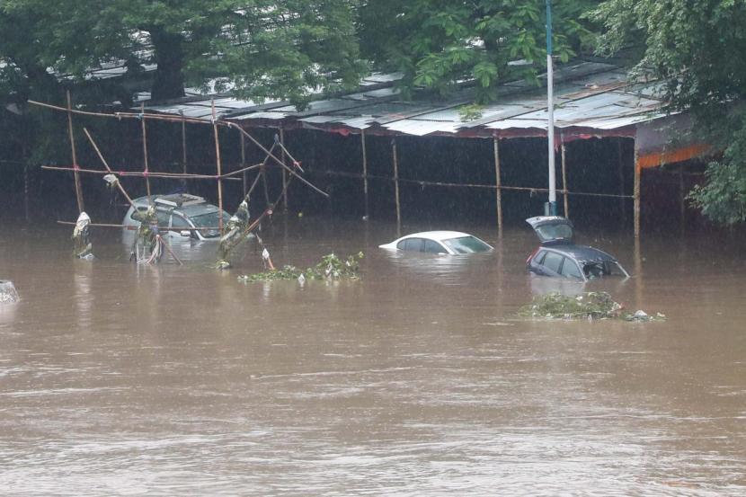 Mumbai Pune Maharashtra Heavy Rain Alert Today in Marathi