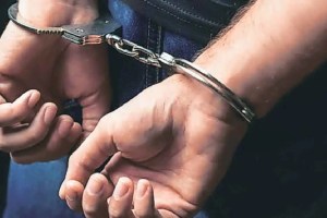 Drug inspector arrested for asking bribe to open drug shop in Kalyan