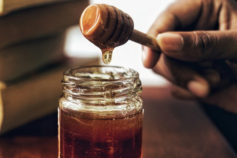 sugar-honey-jaggery-health-benefits-which-helps-to-maintain-blood-sugar