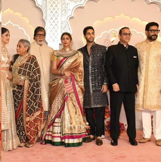 bachchan family photo