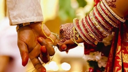 Solapur crime news, girl forced for fake marriage