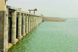 water storage in dams marathi news