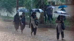 school student holiday rain marathi news