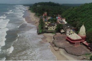 ganpatipule sea waves latest marathi news