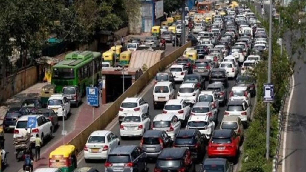 sion east west flyover closed for heavy vehicles