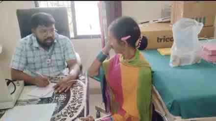 Gadchiroli, healthcare, Dr. Sambhaji Bhokare, medical officer, Doctor himself Battling Malaria yet Treats Patients, Bhamragarh, Naxal-affected, malaria, dedication, primary health centre, tribal patients, administrative apathy,