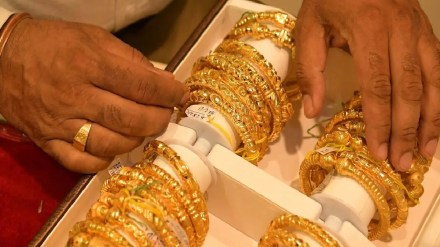 Big fall in gold price in five days Nagpur