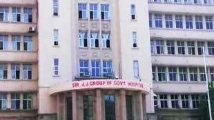 jj hospital class 4 employees on indefinite strike