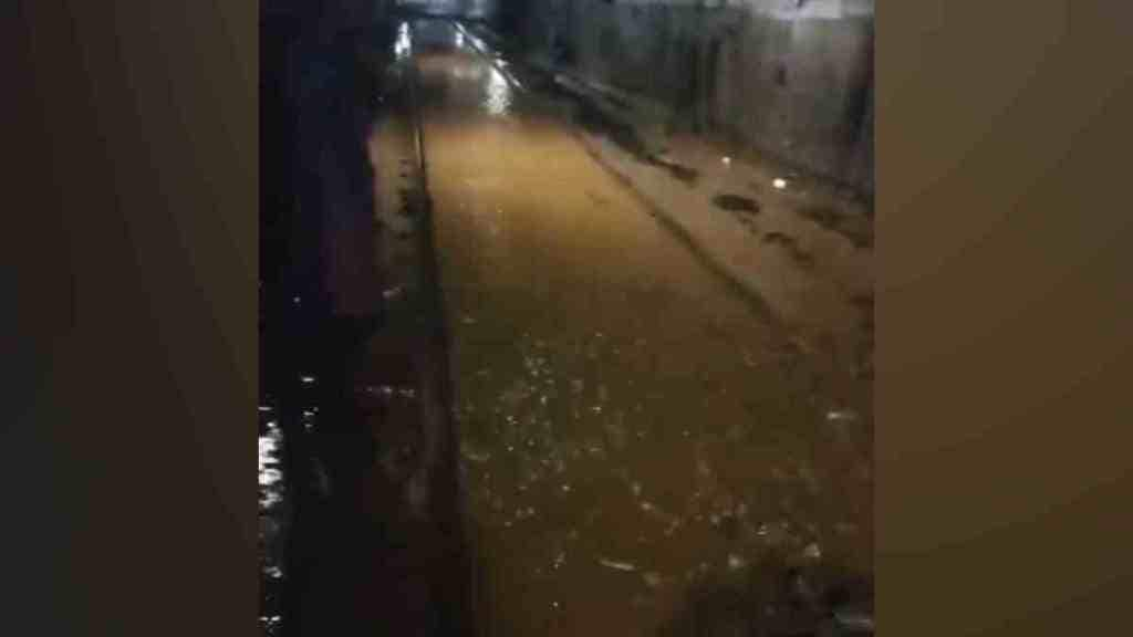 Heavy Rains Disrupt Konkan Railway Line, Malpe Tunnel Goa, Clear Water and Mud in Malpe Tunnel Goa, Heavy Rains in Konkan, Water and Mud in Malpe Tunnel Goa, konkan railway, konkan railway disrupts, latest news, marathi news