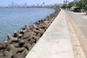 Young Woman Drowns at Marine Drive, Young Woman Suspected Suicide Marine Drive, Police Investigate, marine drive, Mumbai news