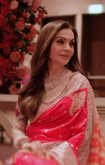 nita ambani beautiful look in charbagh saree