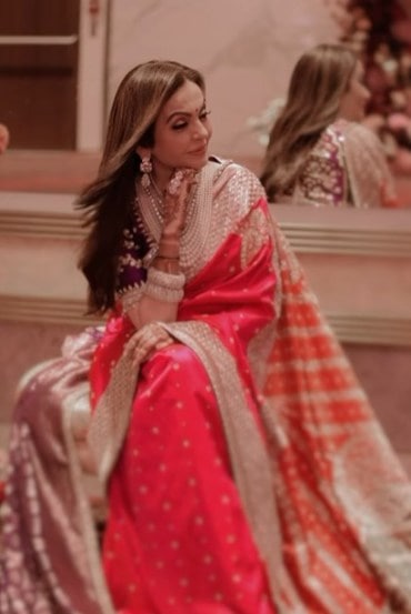 nita ambani beautiful look in charbagh saree