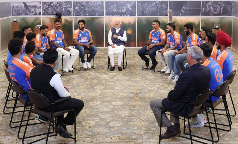 pm modi meeting with team india