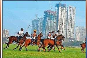 Reduction in horse racing fees due to withdrawal of seats Mumbai