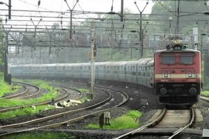 Due to heavy rain in Mumbai impact on railway traffic Trains via Nagpur cancelled