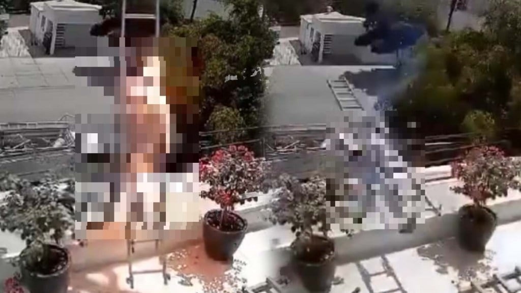 shocking video man pulled a iron ladder fron ground to roof suddenly got electrocuted and died video goes viral