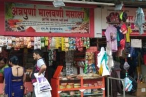shopkeepers suffering from increasing robbery in kalyan
