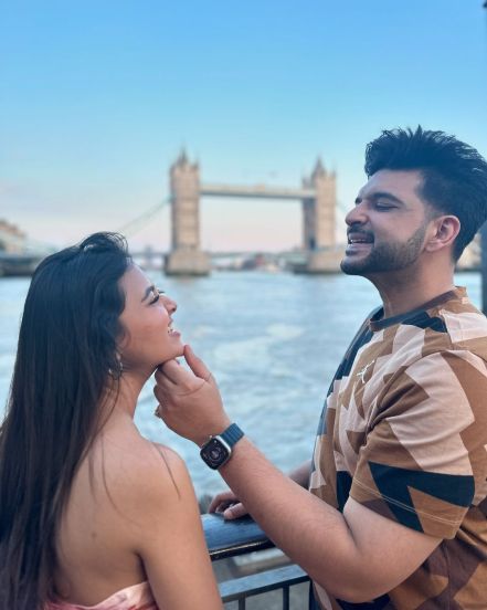 tejasswi-prakash-karan-kundrra-london-vacation