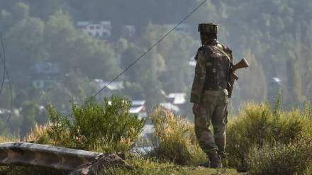 5 army jawans killed in gunfight with terrorists