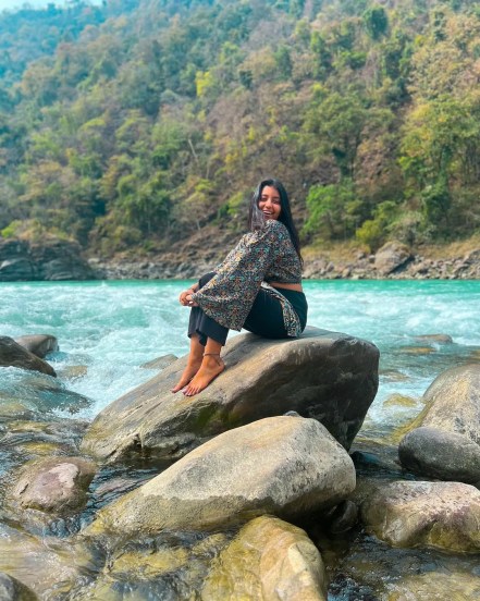 travel influencer aanvi kamdar instagram