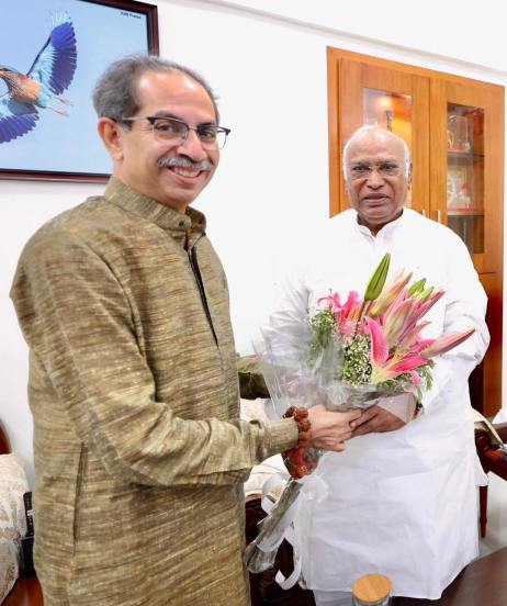 Sanjay Raut Aditya Thakre meeting at Delhi with Rahul Gandhi