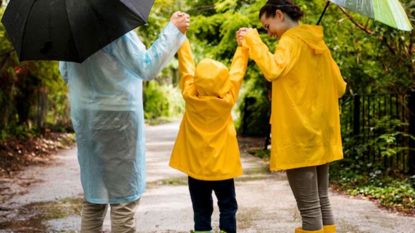 precautions while eating foods and drinking water in rainy season 