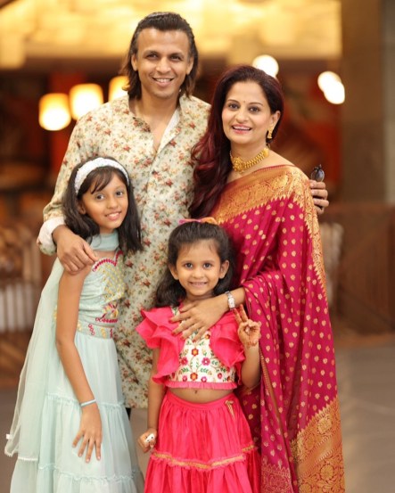 Abhijeet Sawant Two Daughters Family