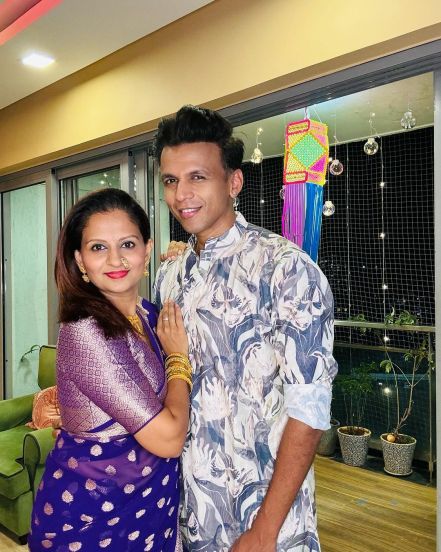 Abhijeet Sawant Two Daughters Family