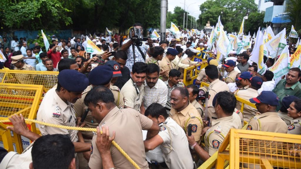 Agitation in Nagpur by Vidarbha State Agitation Committee for independent Vidarbha State and other demands