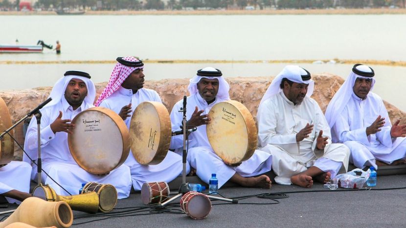 बहरीनचा (Bahrain) राष्ट्रीय दिवस १६ डिसेंबर रोजी राष्ट्रीय दिवस १६ डिसेंबर असला तरी त्यांना १५ ऑगस्ट १९७१ रोजी ब्रिटिश राजवटीपासून स्वातंत्र्य मिळाले. (Photo - Reuters)