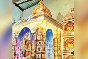 Replicas of forts and temples are preferred abroad for Ganeshotsav decorations