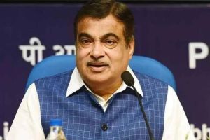 Pointing out lack of coordination in development system Nitin Gadkari reprimanded officials