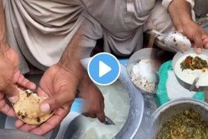 Pakistan special nashta man sell unhygienic food on Road make with dirty hands breakfast video