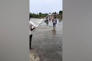 video, scooter, bridge, Yavatmal,