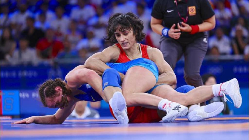 Vinesh Phogat Disqualified Now Cuba Yusneylis Guzman Lopez Replcaes Indian Wrestler