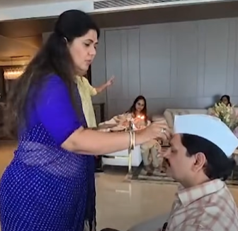 Pankaja Munde Dhananjay Munde raksha Bandhan, pankaja Munde raksha Bandhan