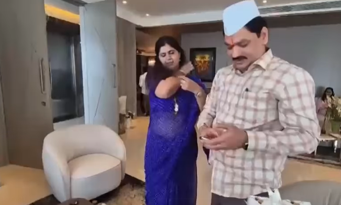 Pankaja Munde Dhananjay Munde raksha Bandhan, pankaja Munde raksha Bandhan