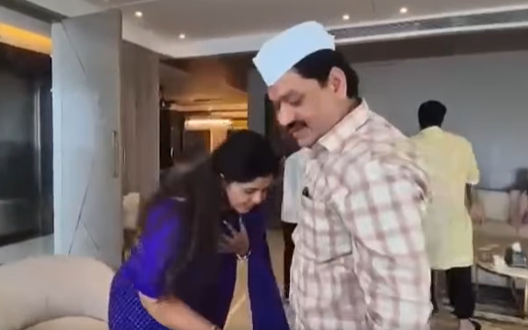 Pankaja Munde Dhananjay Munde raksha Bandhan, pankaja Munde raksha Bandhan