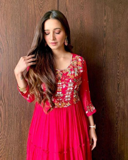 Shivani Surve Punjabi Dress Look