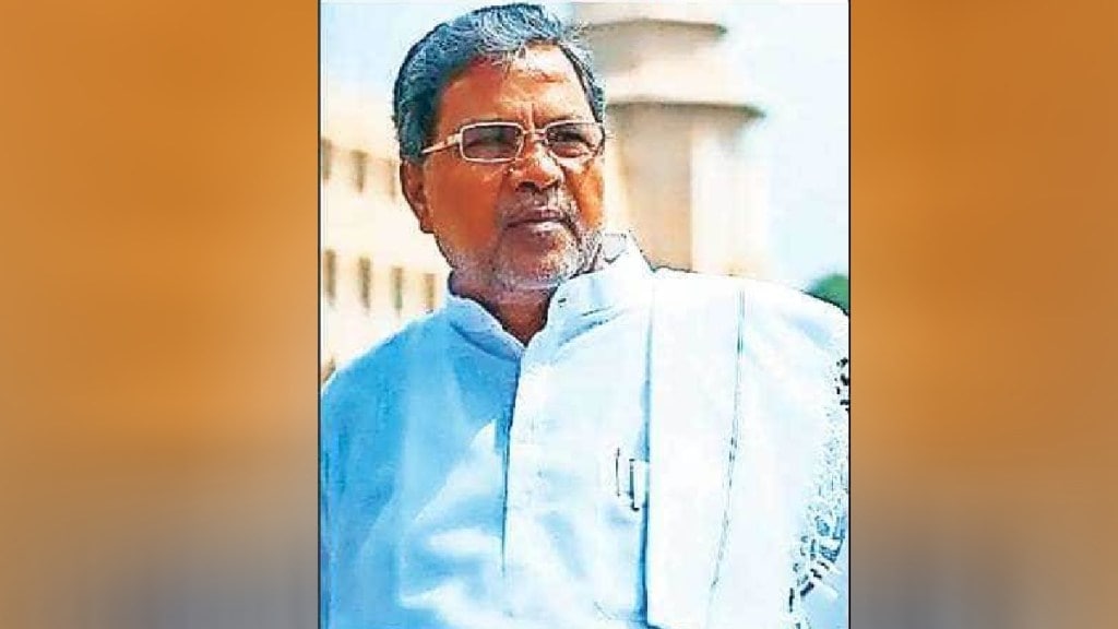 Karnataka Chief Minister Siddaramaiah addresses the Legislative Party meeting