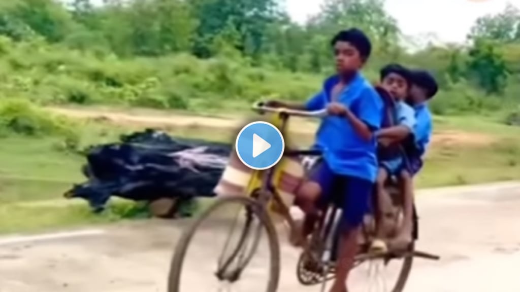 Struggle for life and education Toddler take siblings to school on bycycle Viral Video