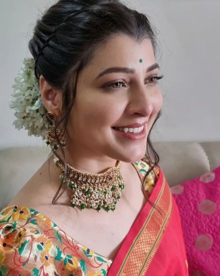 Tejaswini Pandit Aho Vikramaarka Movie