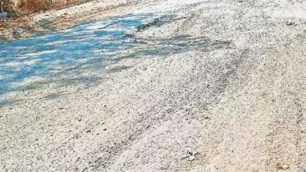 Dust due to potholes on Uran-Panvel road