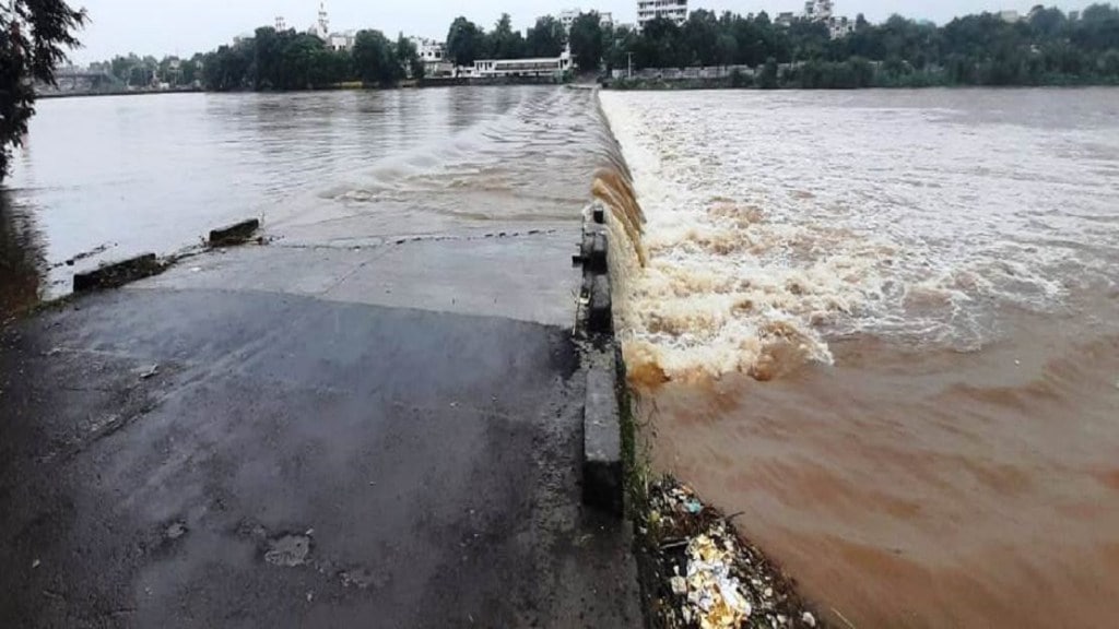 Panzara river, Dhule, bridges under water Dhule,