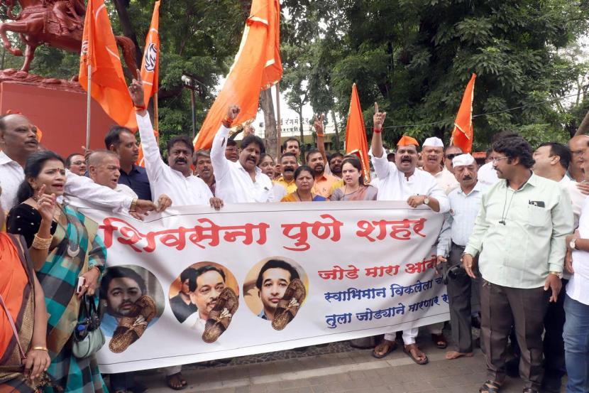 Sushma Andhare On Narayan Rane,Sushma Andhare,Narayan Rane, Shivsena UBT Pune Protest