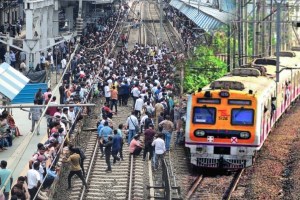 Railway transport services disrupted due to agitation at Badlapur