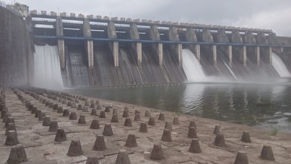 upper wardha dam door open