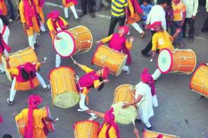 health experts advise drummers for relief from permanent pain due to drumming